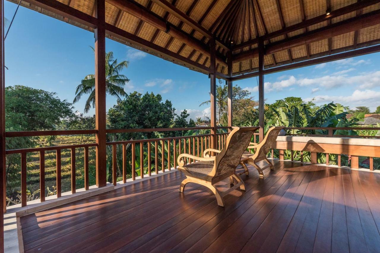 Villa Rusa Biru - Modern Villa With Private Pool And Cook In The Heart Of Berawa Canggu  Exterior photo